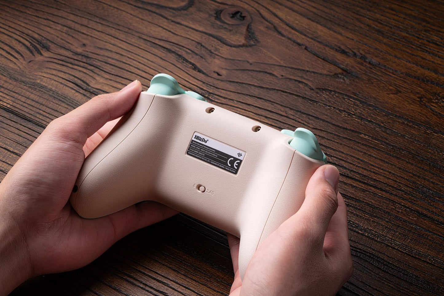 Ultimate 2C Wireless Controller for Windows PC and Android, with 1000 Hz Polling Rate, Hall Effect Joysticks and Triggers, and Remappable L4/R4 Bumpers (Mint)