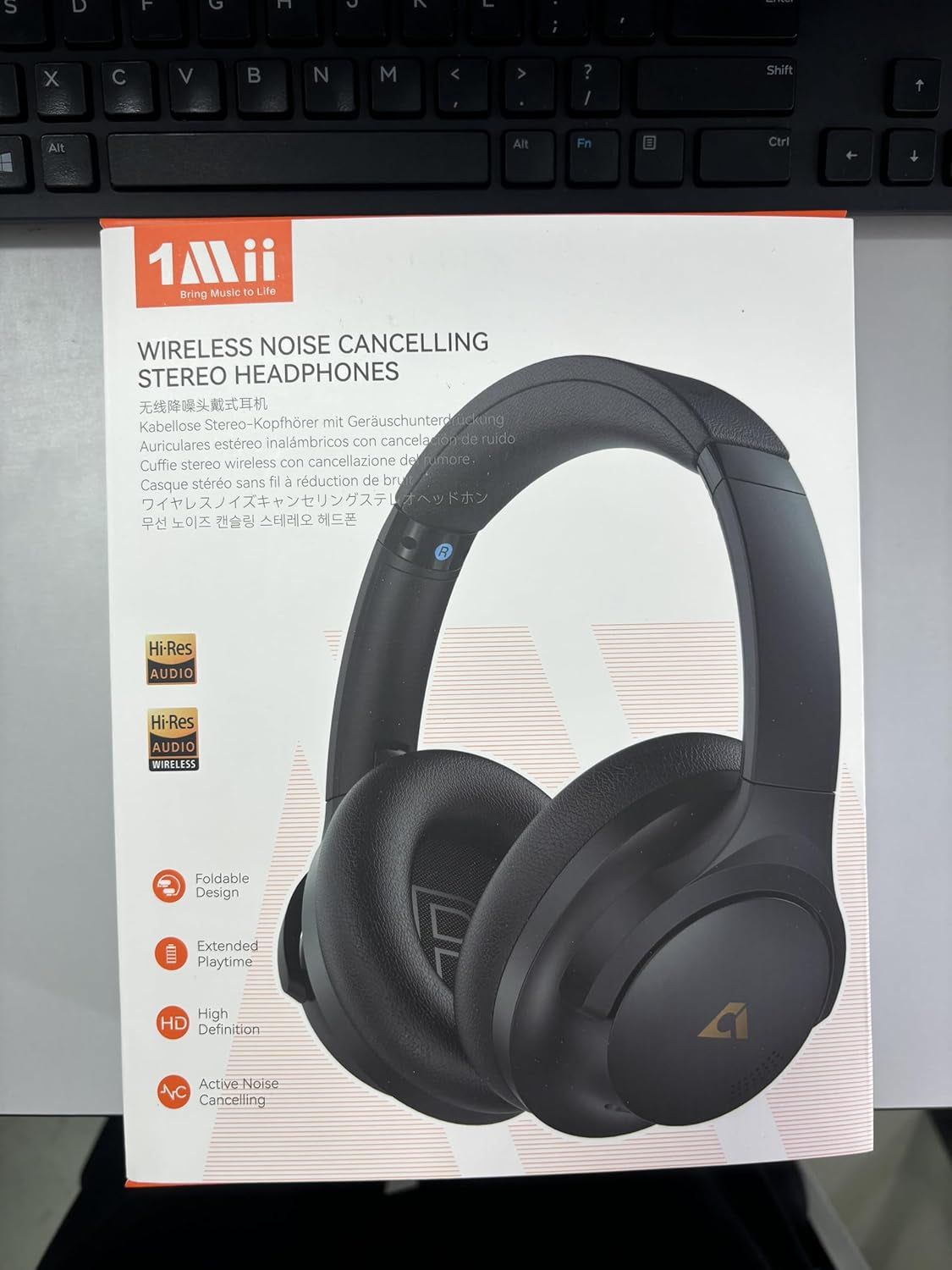 Y8+ Noise Cancelling Headphones Bluetooth, Wireless LDAC Hi-Res Audio, Custom EQ via App, 75H Playtime, Comfort Fit, over Ear Headphones Foldable for Airplane Travel Home Office Cream White