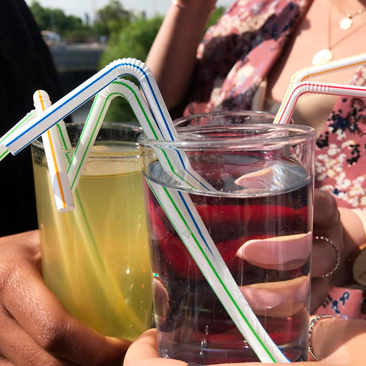 [100 Pack] 7.75'' High Flexible Plastic Straw, Flexible Disposable Straw, Independent Packaging - Multiple Colors, Suitable for Home Use Milk Juice Beverages