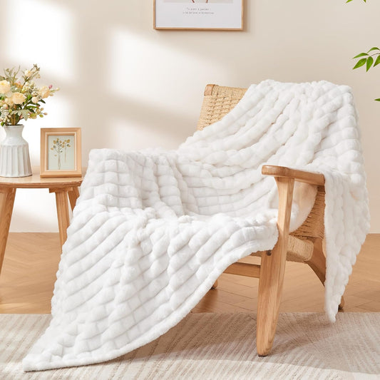White Throw Blanket for Couch and Bed- Super Soft and Warm 3D Checkered Fluffy Fuzzy Fleece Blanket, Luxurious Plush Cozy Blanket for Room Decor Spring, 50X60 Inches